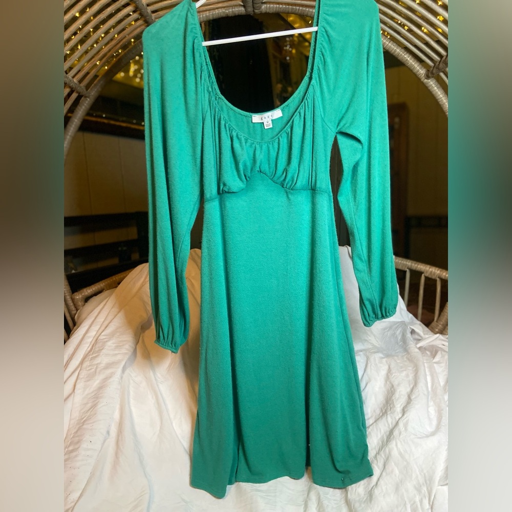 gaze Emerald Green Long Sleeve Scoop Neck Dress